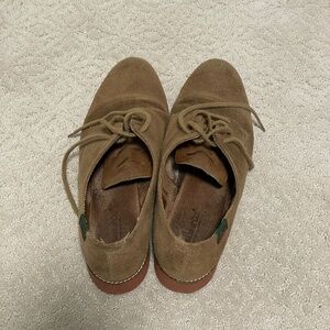 GH Bass & Co Brown Suede Nubuck Women’s SIZE 9